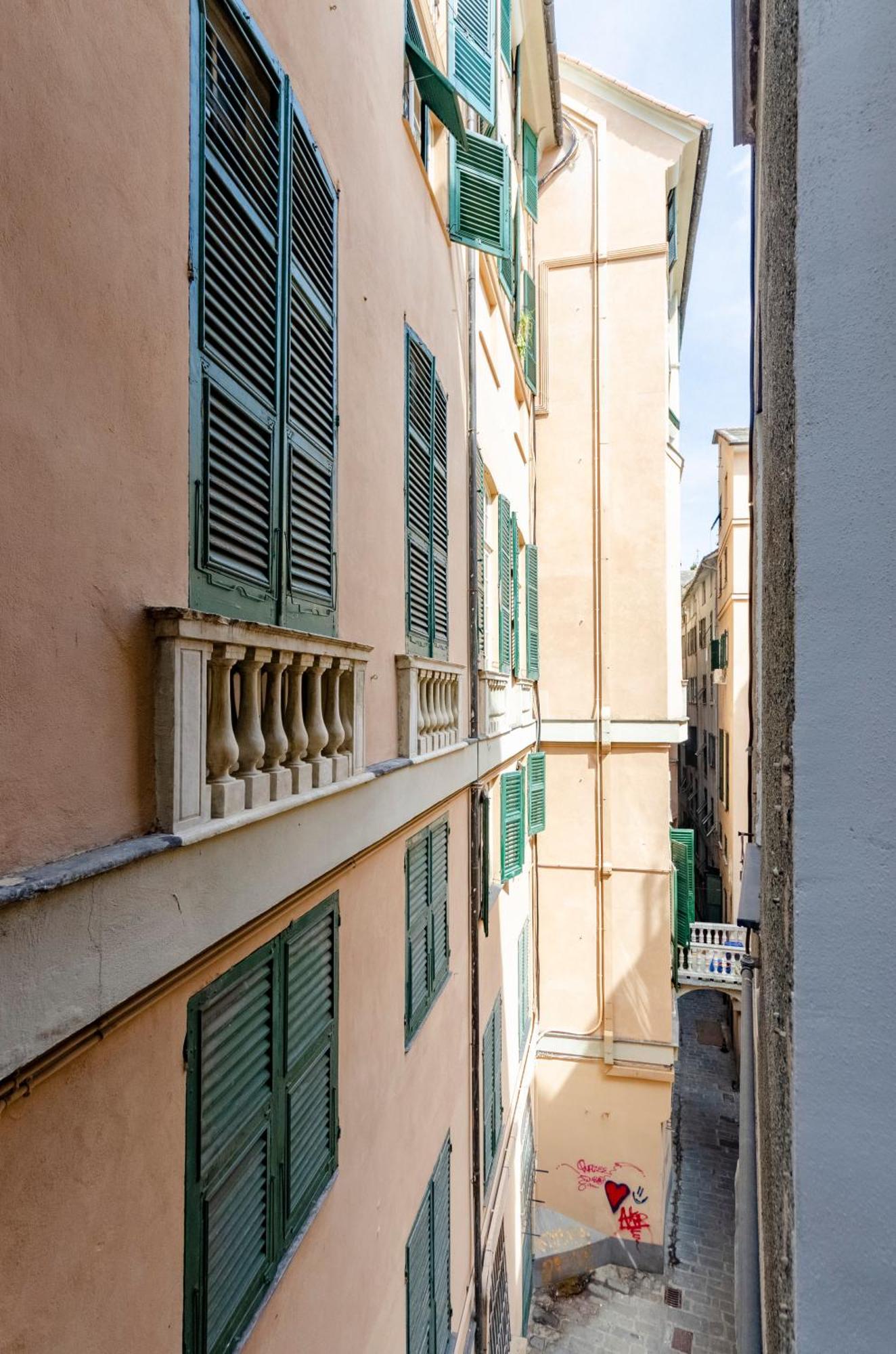 Castelli'S Apartments Campo 10 Genoa Exterior photo